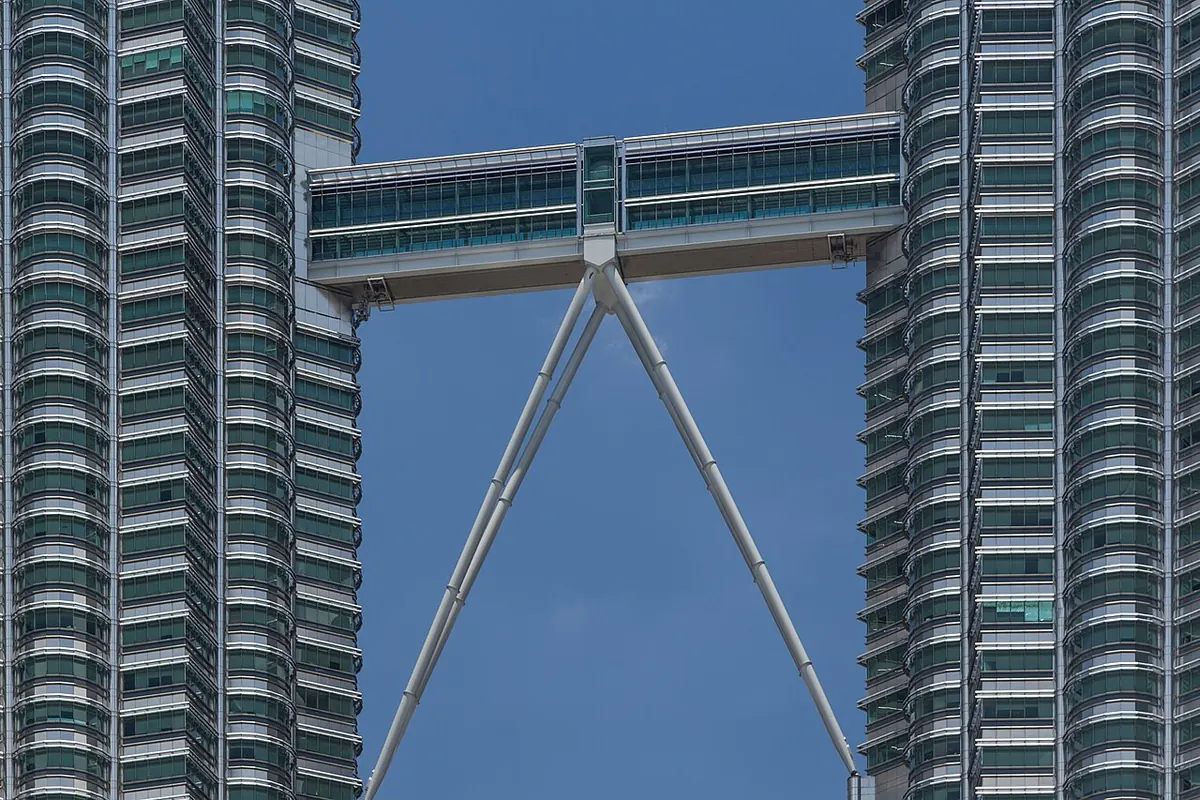 Petronas egizak minoralari